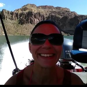 Meet your Posher, Christina